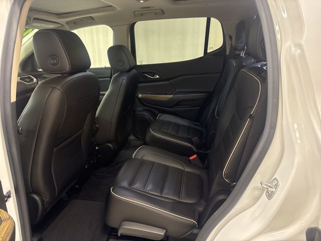 2019 GMC Acadia Denali photo