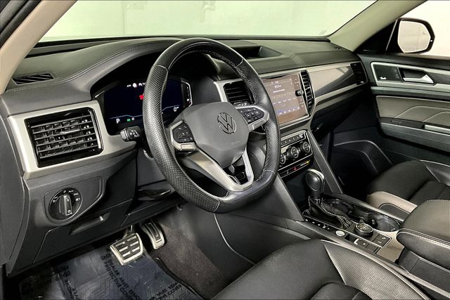 2021 Volkswagen Atlas 3.6L V6 SEL Premium R-Line photo