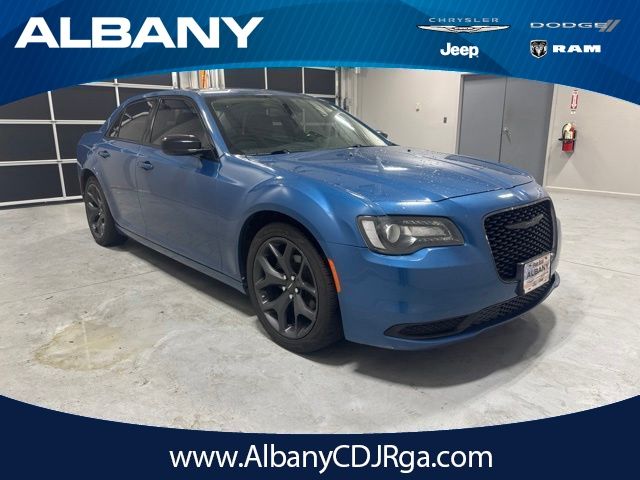 2020 Chrysler 300 Touring RWD