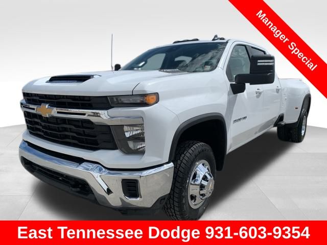 2024 Chevrolet Silverado 3500HD LT photo