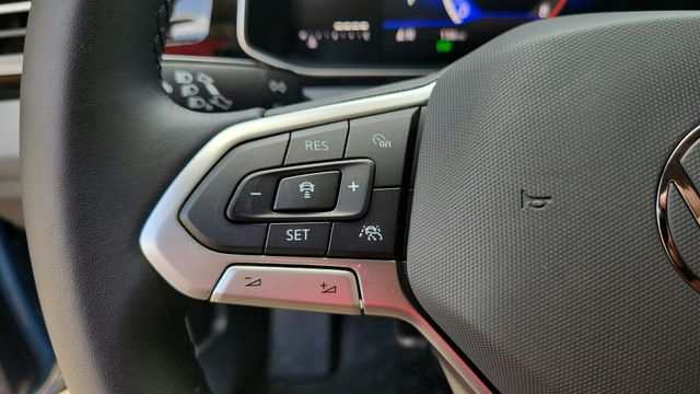 2025 Volkswagen Jetta SE - Photo 15