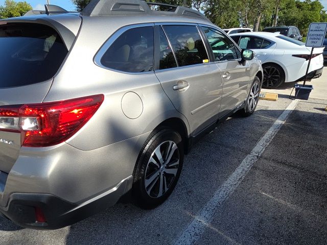 2019 Subaru Outback - $19,977