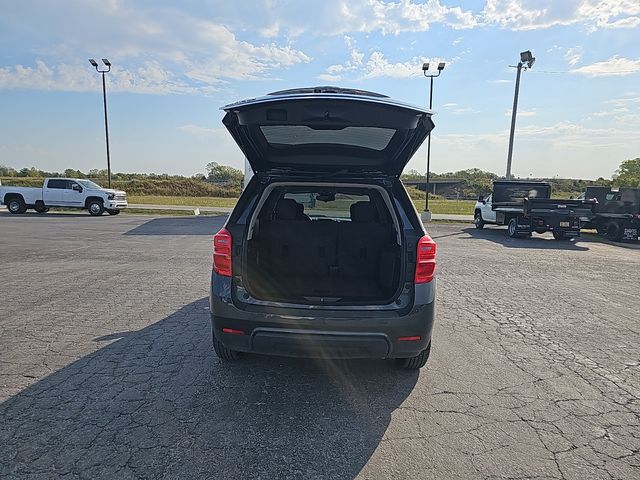 2017 Chevrolet Equinox LS 8