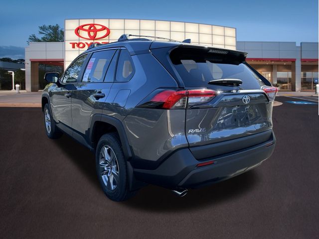 2025 Toyota RAV4 XLE 26