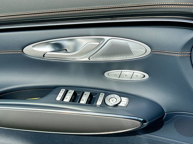 Thumbnail: 2026 Genesis GV70 - 20