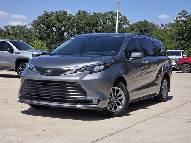 Heavy Metal 2026 Toyota Sienna Minivan Front-Wheel Drive Continuously Variable Transmission