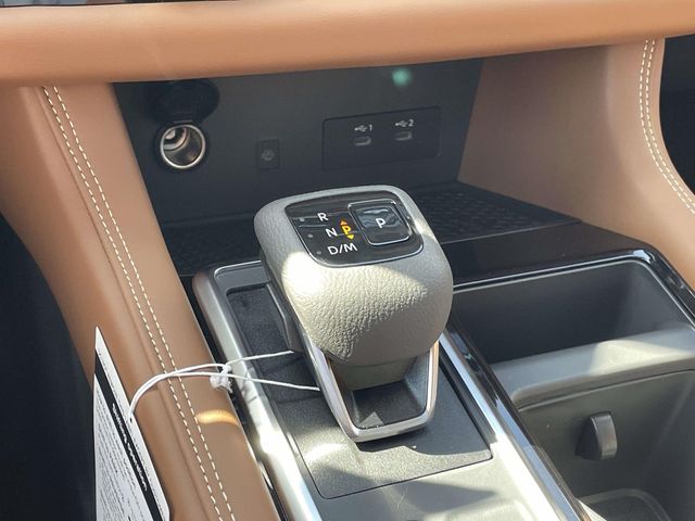 New 2026 White Nissan Platinum image 31