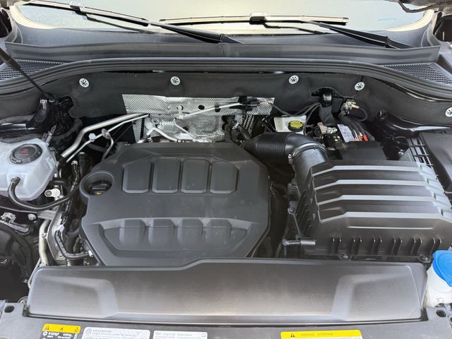2025 Volkswagen Atlas 2.0T SE w/Technology Black at Gullo Toyota