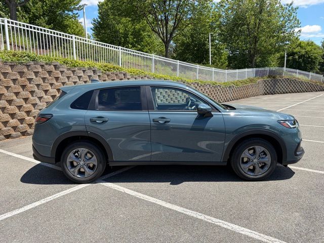 new 2027 Honda HR-V car, priced at $30,005
