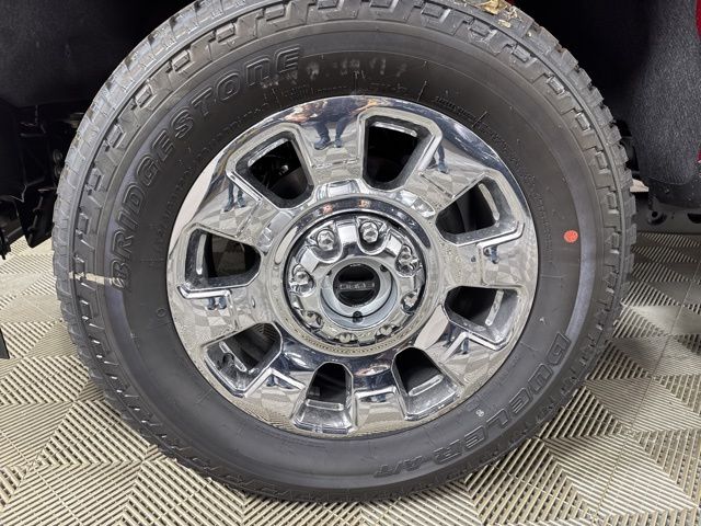2025 Ruby Red Metallic Tinted Clearcoat Ford Super Duty F-350 SRW Lariat 4X4 Truck