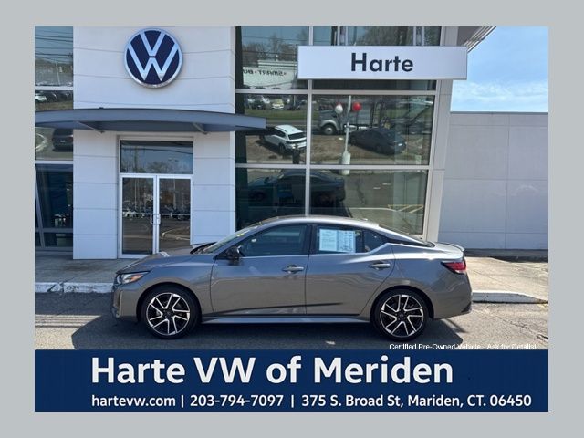 Gray (Gun Metallic) 2025 Nissan Sentra SR FWD Sedan Front-Wheel Drive Continuously Variable Transmission