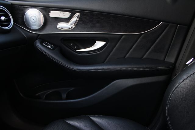 Used 2020 White Mercedes-Benz GLC 300 image 18