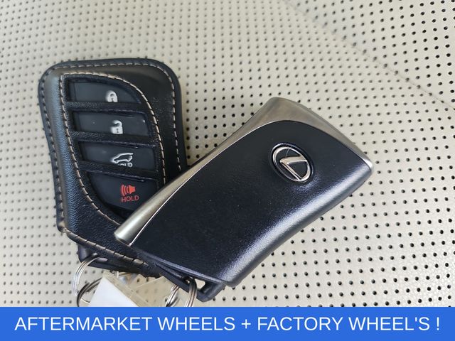 Used 2023 Silver Lexus 460 image 35