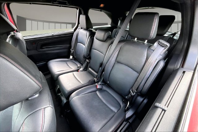 Used 2025 Honda Odyssey Van