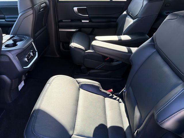 New 2026 White Ford Platinum image 17