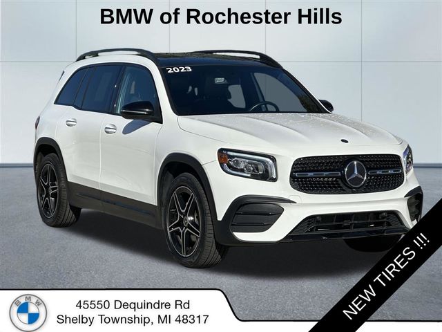 Polar White 2023 Mercedes-Benz GLB 250 FWD SUV / Crossover Front-Wheel Drive 8-Speed Dual Clutch