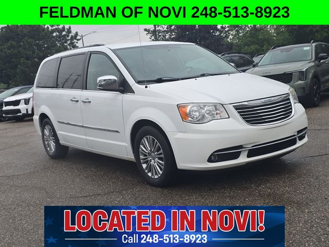 Used 2014 Chrysler Town & Country For Sale in Livonia, MI