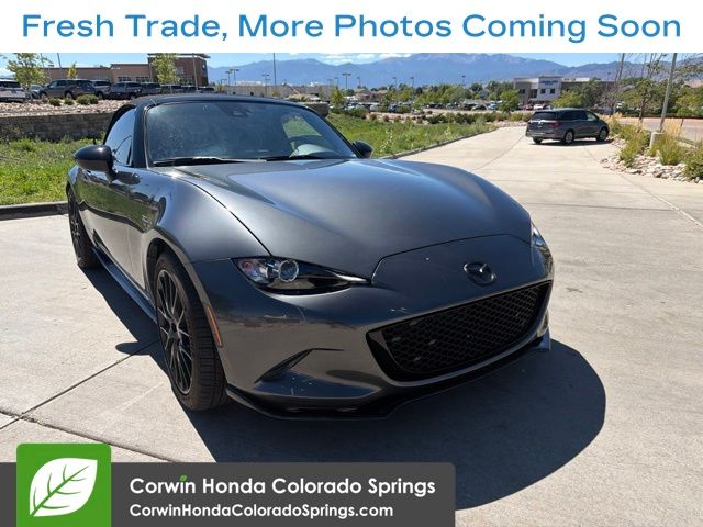 Machine Gray Metallic 2023 Mazda MX-5 Miata Convertible Rear-Wheel Drive 6-Speed Manual