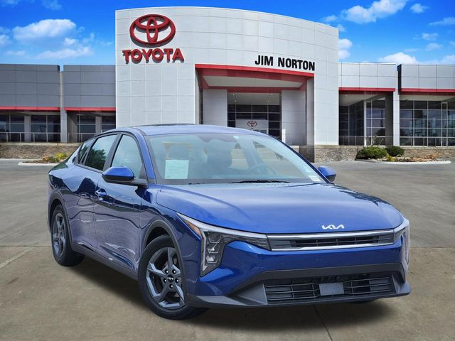 2025 Kia K4 LXS AT's photo