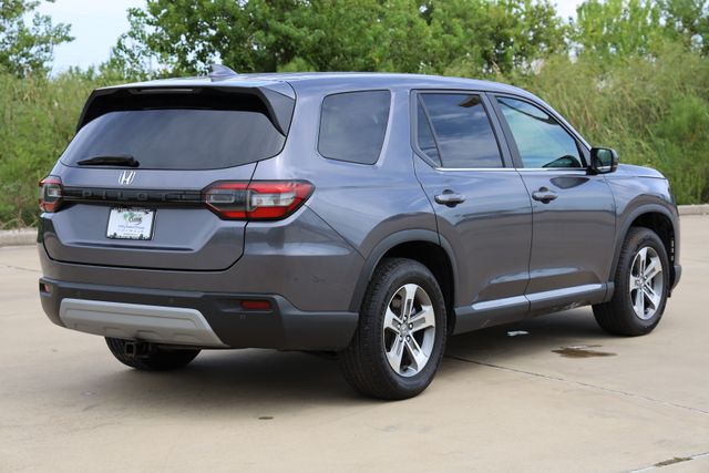 2024 Honda Pilot EX-L Gray at Bayway Cadillac of The Woodlands