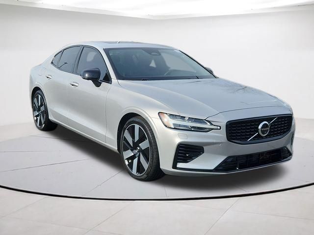 2025 Volvo S60