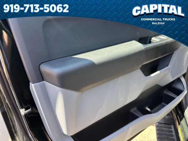 2025 Ford F-550 Super Duty Chassis Cab XL - Photo 20