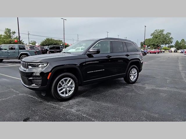 2025 Jeep Grand Cherokee Laredo X 4x4