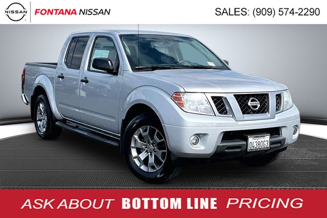 Brilliant Silver Metallic 2021 Nissan Frontier SV Crew Cab RWD Pickup Truck 4X2 9-Speed Automatic