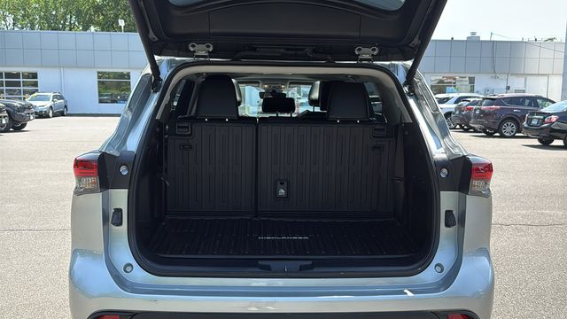 Used 2024 Toyota Highlander SUV
