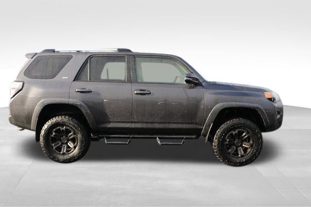 2021 Toyota 4Runner SR5 Premium 19