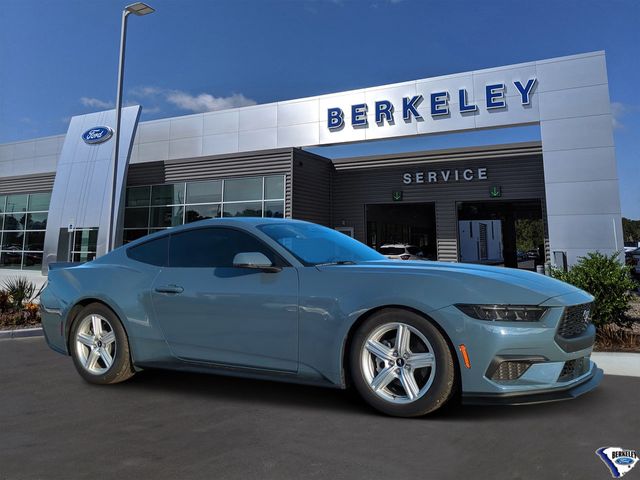 2025 Ford Mustang EcoBoost Premium Fastback RWD