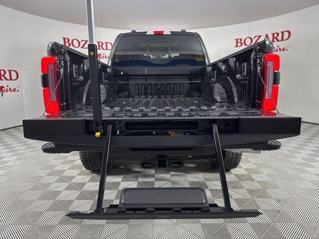 2025 Agate Black Metallic Ford Super Duty F-250 SRW Platinum 4X4 Truck