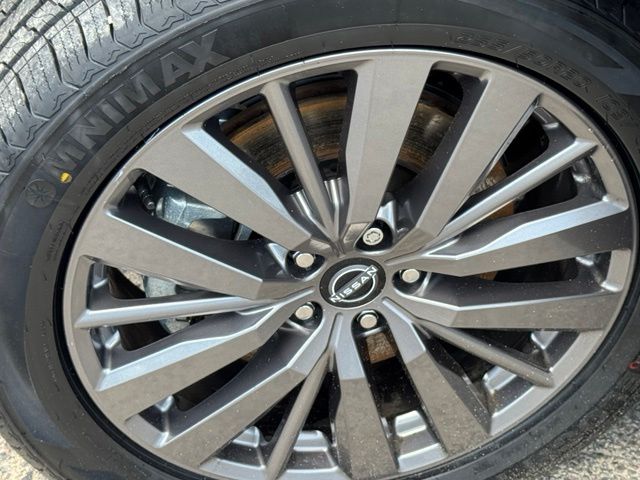 Used 2024 Nissan Pathfinder SUV