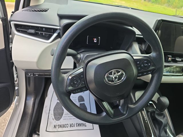 Used 2026 Classic Silver Metallic Toyota LE image 17