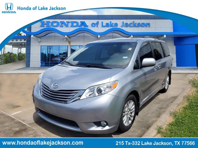 Silver Sky Metallic 2016 Toyota Sienna Minivan Front-Wheel Drive 6-Speed Automatic Overdrive