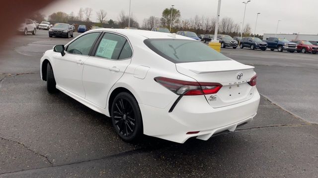 2021 Toyota Camry SE 6