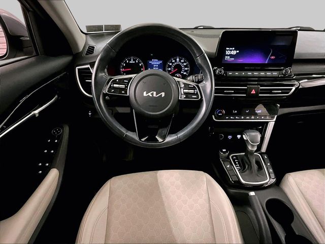 2023 Kia Seltos EX - 4