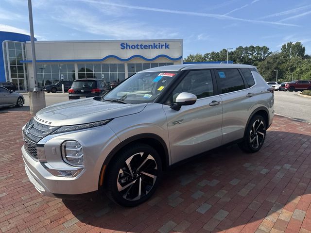 Used 2025 Mitsubishi Outlander PHEV SUV
