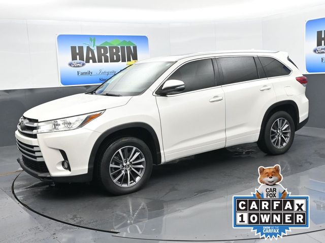 White (Blizzard Pearl) 2018 Toyota Highlander SUV / Crossover Front-Wheel Drive 8-Speed Automatic