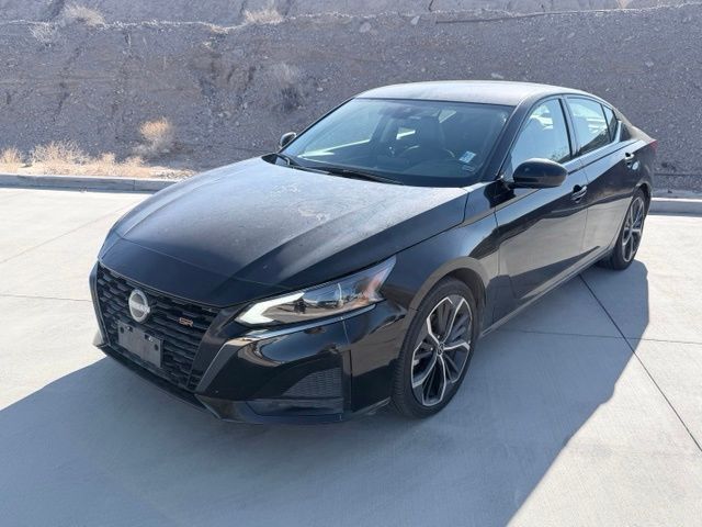 Super Black Clearcoat 2025 Nissan Altima Sedan Front-Wheel Drive Continuously Variable Transmission