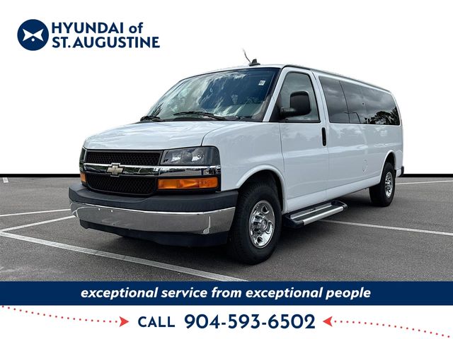 Summit White 2017 Chevrolet Express 3500 LT Extended RWD Van Rear-Wheel Drive 6-Speed Automatic Overdrive