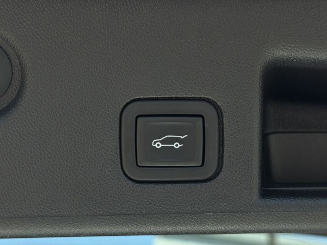 Used 2024 Gray Chevrolet LT image 39