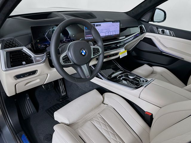 2025 BMW X7 xDrive40i 9