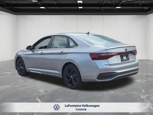 2026 Volkswagen Jetta SE - Photo 3