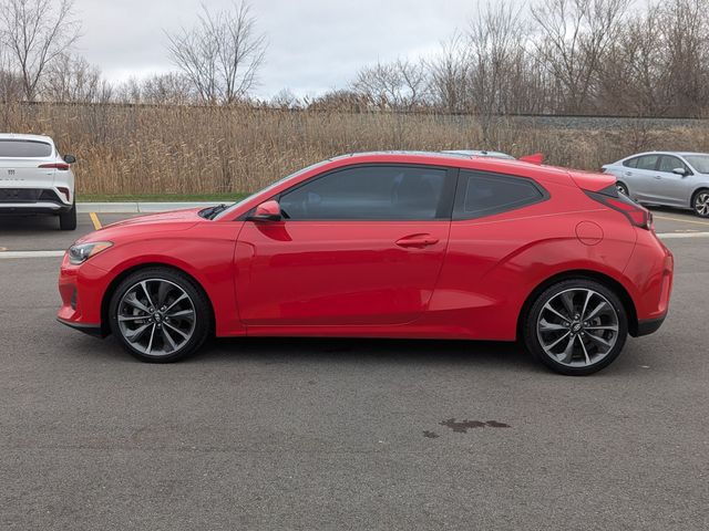 2020 Hyundai Veloster - Image 2