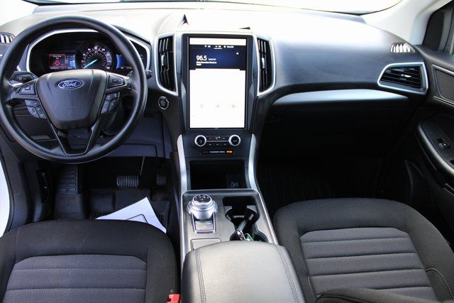 Used 2021 White Ford SE image 31