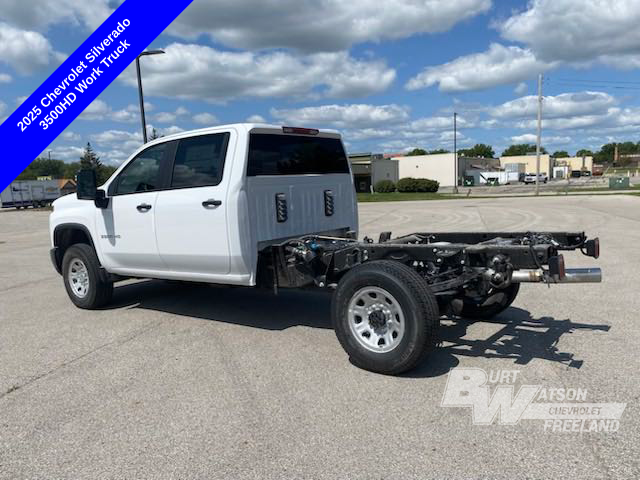 2025 Chevrolet Silverado 3500HD Work Truck 3