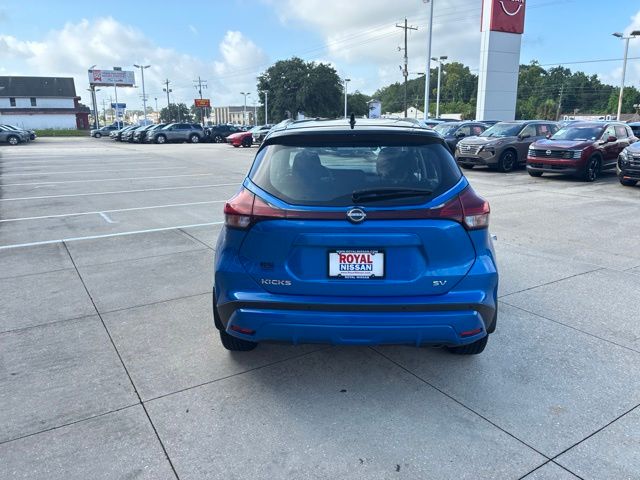 2023 Nissan Kicks SV - 5