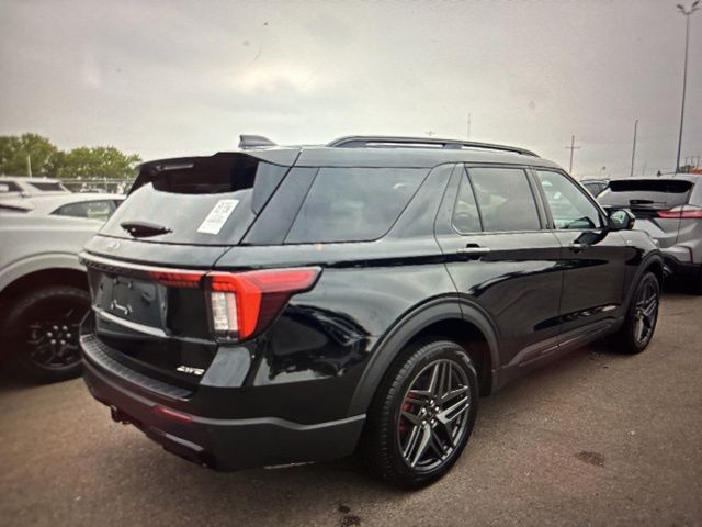 Used 2025 Ford Explorer ST-LINE with VIN 1FMUK8KH8SGB49825 for sale in Kansas City