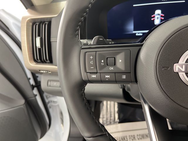 2025 Everest White Pearl Tricoat Nissan Pathfinder Platinum 4X4 SUV